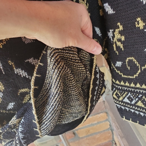 Dana Scott Metallic Floral Long Sleeve Black and Gold Vintage Sweater Top NWOT - Picture 11 of 17